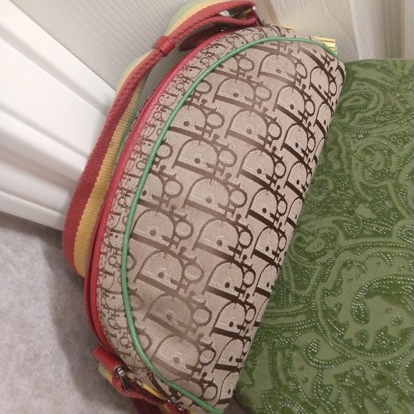 Christian Dior Rasta Bum, Crossbody, and Shoulder Bag - Picture 4 of 16